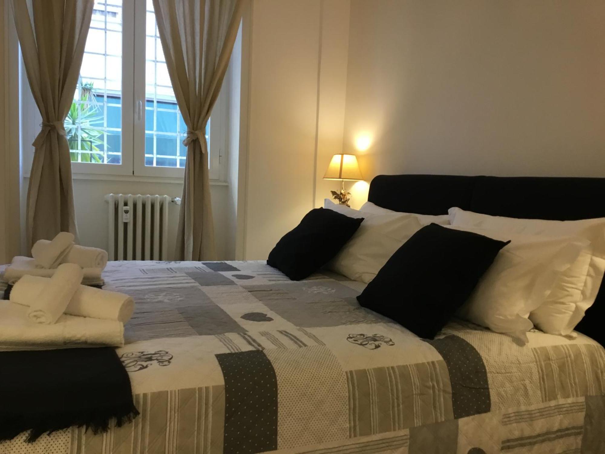 Le Fate Suites Róma Szoba fotó